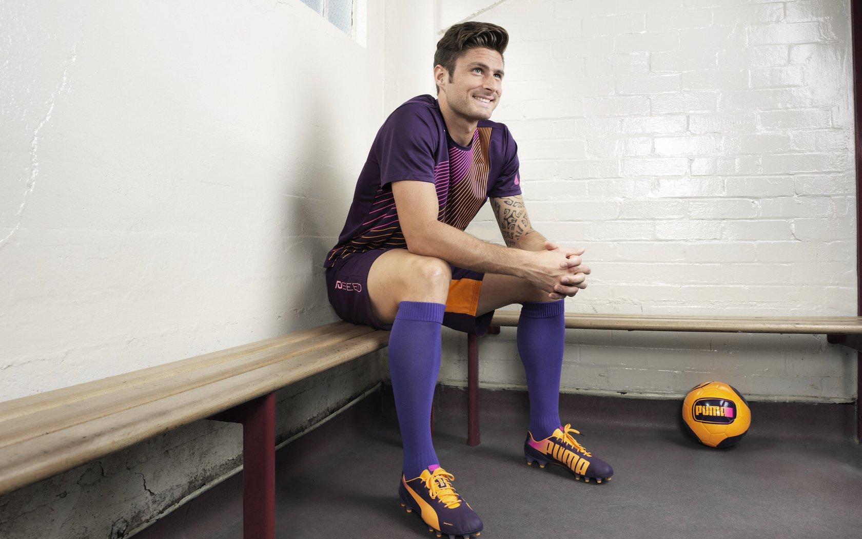 争议与激情交织！沃尔特玛德梅开二度闪耀全场，VAR关键介入改写比赛走向